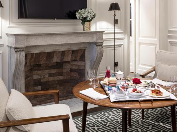 J.K. Place Paris : photo 3 de la chambre