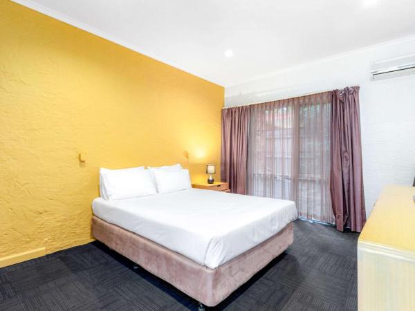 Comfort Inn Greensborough : photo 3 de la chambre chambre standard lit queen-size