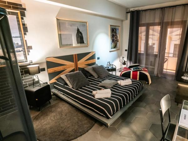 Vinto House Salerno Downtown : photo 6 de la chambre chambre double ou lits jumeaux supérieure avec vue sur ville