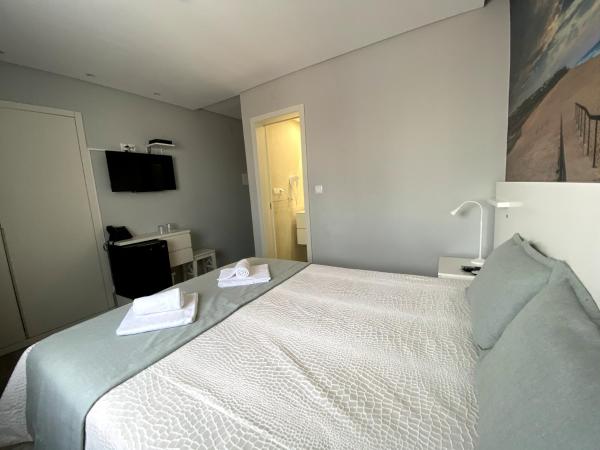 Golden Beach Guest House & Rooftop Bar : photo 8 de la chambre chambre double deluxe - vue latérale sur mer