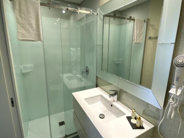 Golden Beach Guest House & Rooftop Bar : photo 3 de la chambre chambre lits jumeaux premium - vue sur mer