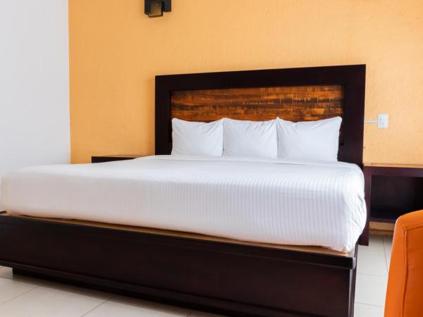 Happy Express Hotel : photo 5 de la chambre suite lit king-size