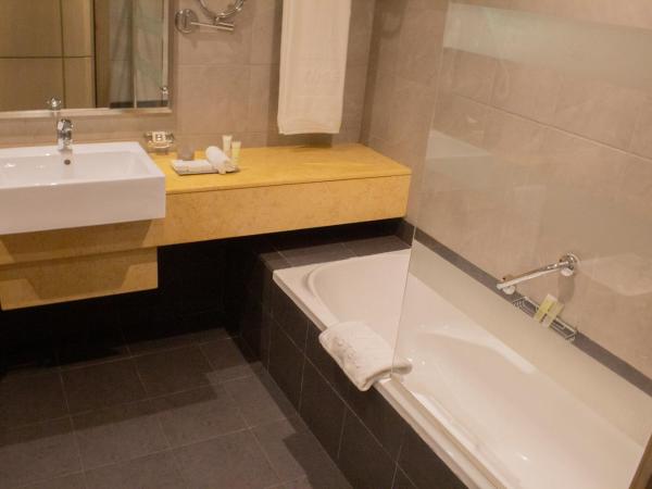 TIME Grand Plaza Hotel, Dubai Airport : photo 4 de la chambre suite exécutive