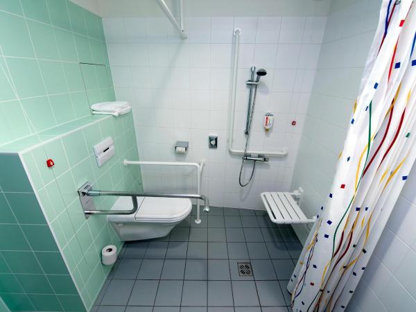 Hotel Kolping Wien Zentral : photo 1 de la chambre chambre simple - accessible aux personnes à mobilité réduite