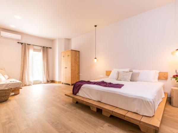 Luna Inn B&B : photo 1 de la chambre chambre double - vue sur jardin