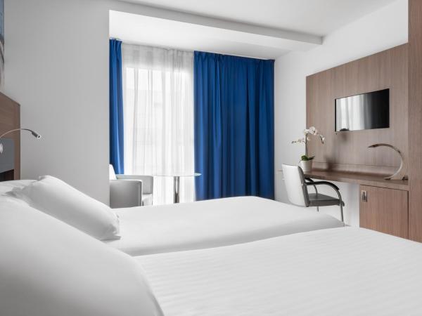 Eurostars Blue Coruña : photo 5 de la chambre chambre double ou lits jumeaux - vue extérieure