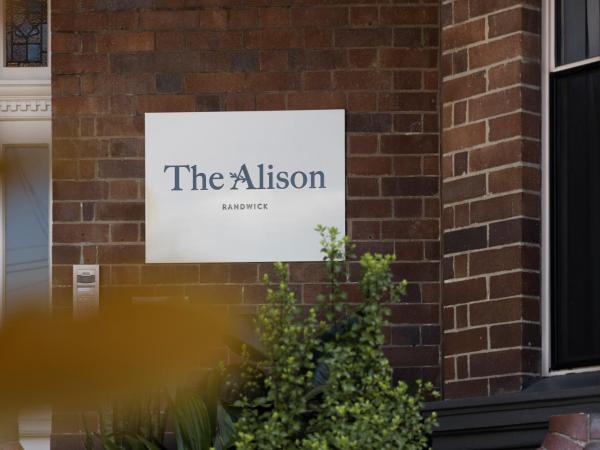 The Alison Randwick : photo 9 de la chambre chambre lit queen-size avec salle de bains privative