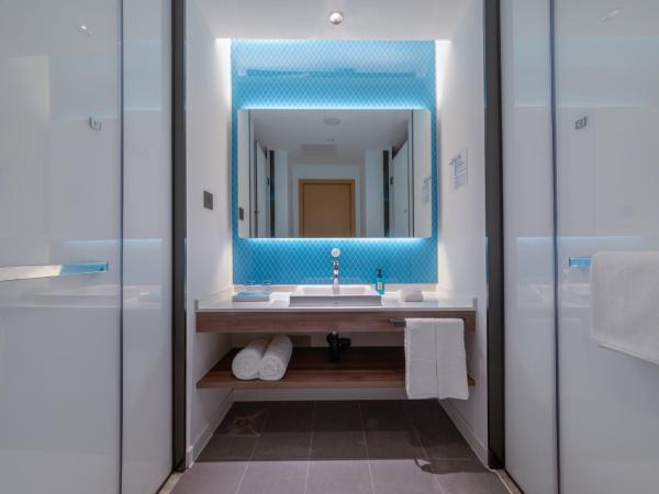 Holiday Inn Express Dongguan Humen, an IHG Hotel : photo 2 de la chambre chambre lit king-size feature