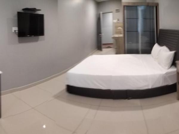 Reno Hotel Ipoh : photo 3 de la chambre chambre lit queen-size deluxe