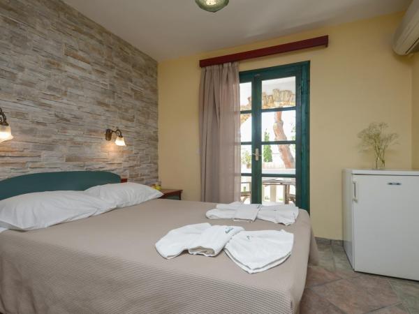 Hotel Naxos Beach : photo 6 de la chambre chambres communicantes