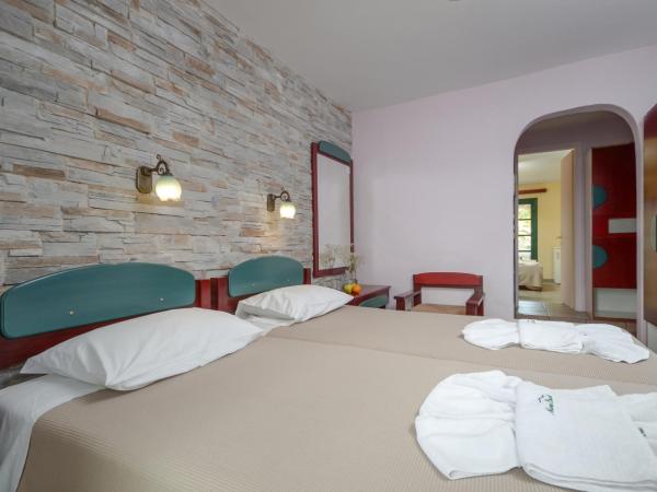 Hotel Naxos Beach : photo 7 de la chambre chambres communicantes