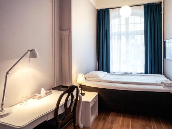 Queen's Hotel by First Hotels : photo 2 de la chambre chambre simple