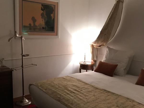 Le 31 B&B Amboise Centre : photo 1 de la chambre chambre lit king-size
