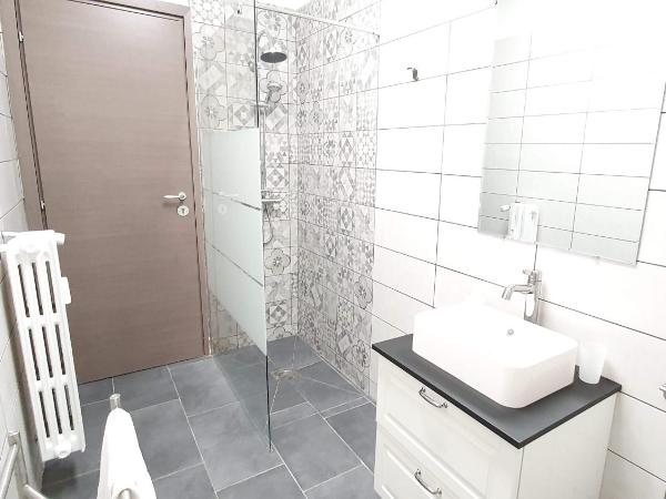 Interno1 Bari Policlinico : photo 5 de la chambre chambre triple avec salle de bains privative séparée