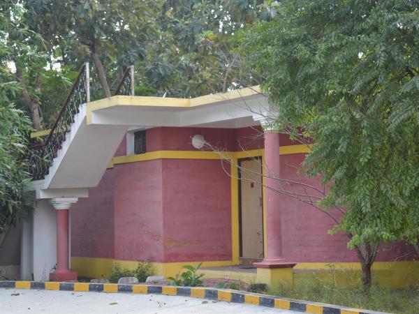 Sugam Resort & Convention Centre : photo 6 de la chambre chambre deluxe