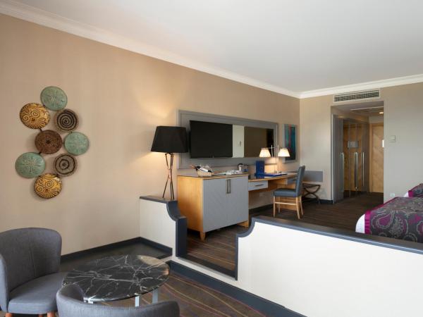 Sirene Belek Hotel : photo 3 de la chambre suite junior standard - vue sur piscine ou mer 