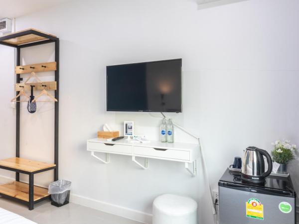 Every Surawong : photo 3 de la chambre chambre double