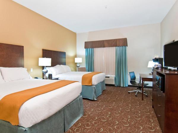 Holiday Inn Express & Suites San Antonio Frost Bank Center, an IHG Hotel : photo 2 de la chambre chambre standard avec 2 lits queen-size