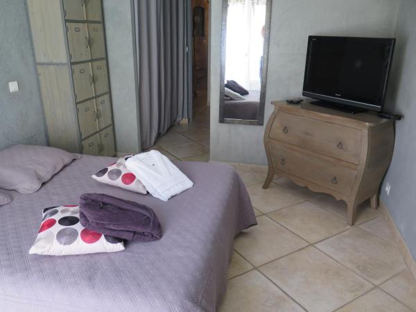 Villa fiora chambre : photo 3 de la chambre chambre double deluxe avec douche