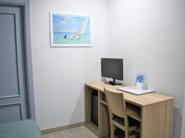 Ramblas Hotel : photo 1 de la chambre chambre double ou lits jumeaux intérieure Économique