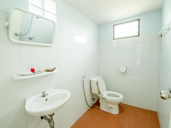 Golden Dragon Kanchanaburi : photo 3 de la chambre chambre standard lit queen-size