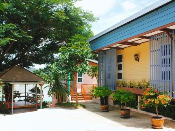 Golden Dragon Kanchanaburi : photo 5 de la chambre chambre standard lit queen-size