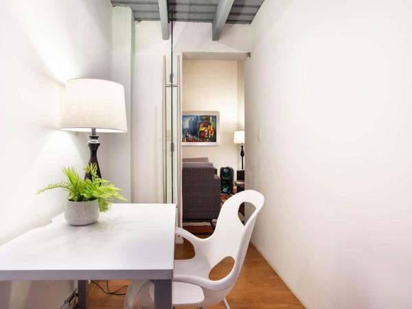 Hostal Top Location ideal para viajeros Polanco : photo 1 de la chambre petite chambre lits jumeaux