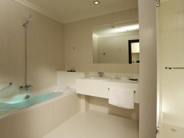 Millennium Airport Hotel Dubai : photo 5 de la chambre deluxe twin room, complimentary shuttle to dxb airport terminal 1 & 3