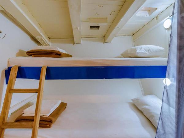 Rhythm Floating Accom - Zadar : photo 2 de la chambre chambre lits jumeaux standard avec salle de bains commune