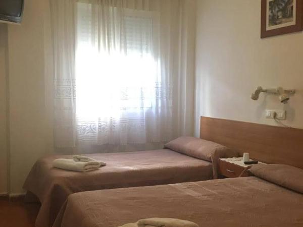 PENSION MIRAFLORES : photo 2 de la chambre chambre double