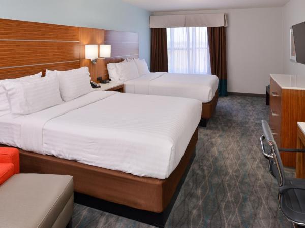 Holiday Inn Express & Suites Austin North Central, an IHG Hotel : photo 2 de la chambre chambre avec 2 grands lits queen-size 