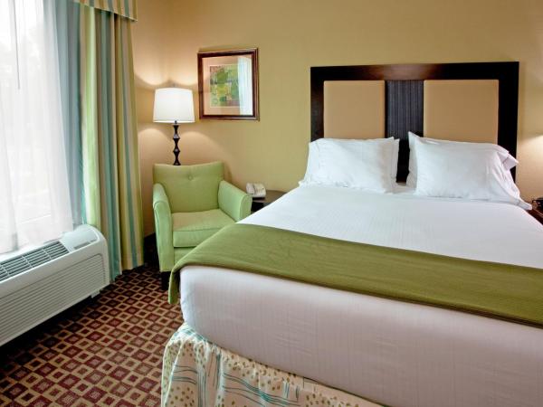 Holiday Inn Express Hotel & Suites Chaffee - Jacksonville West, an IHG Hotel : photo 2 de la chambre chambre standard avec 2 lits queen-size