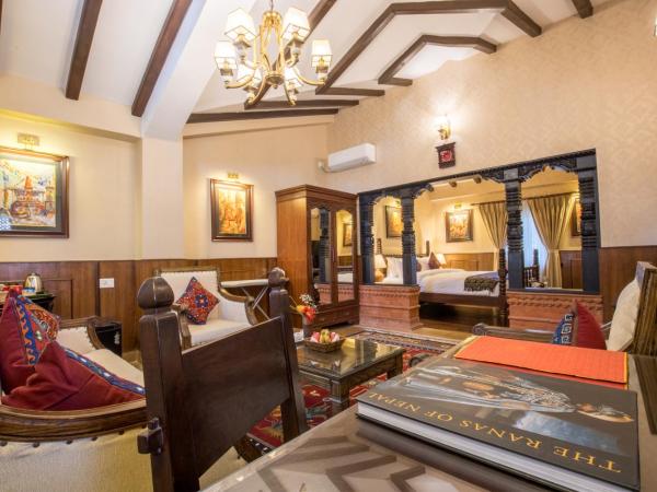 Baber Mahal Vilas - The Heritage Hotel : photo 8 de la chambre suite royale
