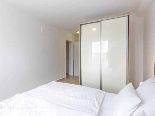 Apartments Mike : photo 8 de la chambre appartement - rez-de-chaussée