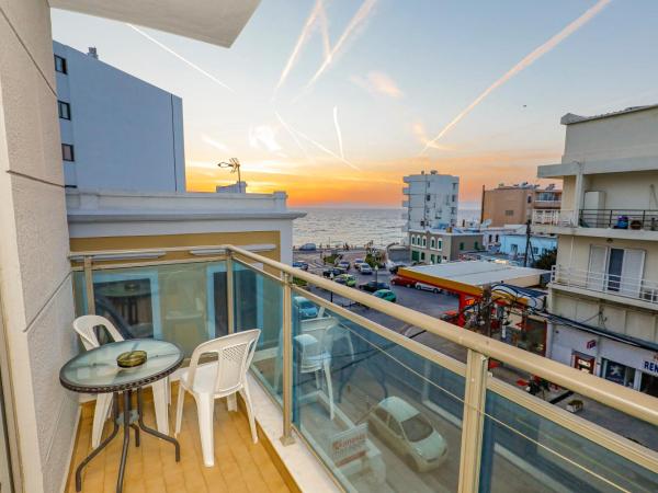 Hotel Africa : photo 3 de la chambre chambre lits jumeaux - vue latérale sur mer