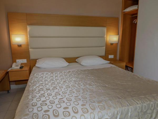 Hotel Africa : photo 3 de la chambre chambre simple avec balcon