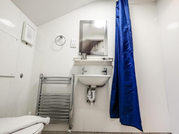 Balmore Guest House : photo 7 de la chambre chambre double avec salle de bains privative 