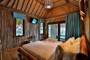 Phi Phi CoCo Beach Resort - SHA Extra Plus : photo 2 de la chambre room #410495911