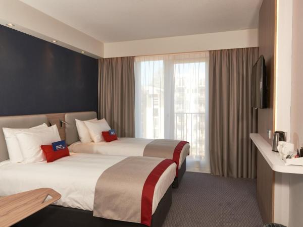 Holiday Inn Express Amsterdam - City Hall, an IHG Hotel : photo 2 de la chambre chambre lits jumeaux standard