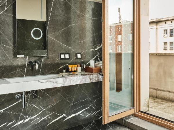 Hotel Warszawa : photo 1 de la chambre chambre lits jumeaux avec balcon