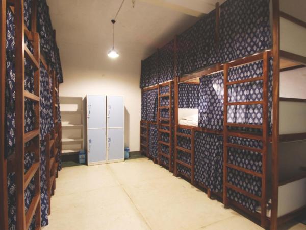 Jaipur Jantar Hostel : photo 2 de la chambre dortoir climatisé khoj 12 lits