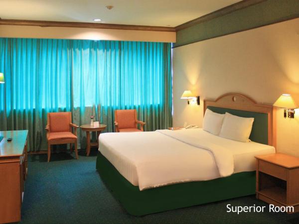 Tunjungan Hotel : photo 4 de la chambre chambre supérieure