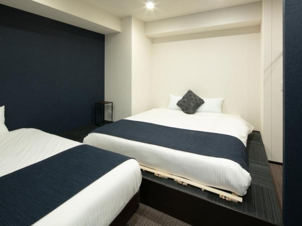 Randor Hotel Sapporo Suites : photo 8 de la chambre suite lit queen-size avec baignoire spa