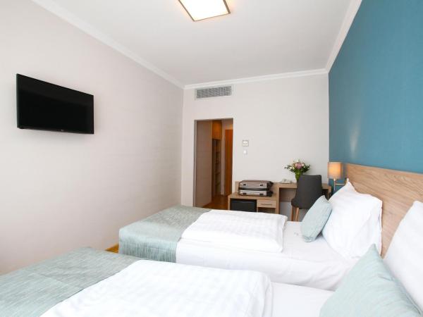 Medos Hotel : photo 6 de la chambre chambre double ou lits jumeaux confort 