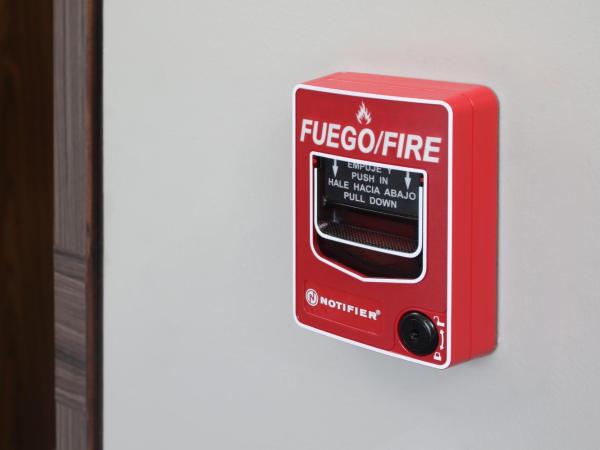 Holiday Inn Express & Suites Monterrey Valle, an IHG Hotel : photo 2 de la chambre chambre lit king-size standard avec douche accessible en fauteuil roulant - adaptée aux personnes à mobilité réduite