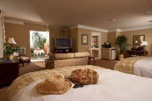 Best Western Plus Sunset Plaza Hotel : photo 6 de la chambre room #5659623