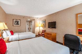 Red Lion Hotel Rosslyn Iwo Jima : photo 2 de la chambre room #18073615