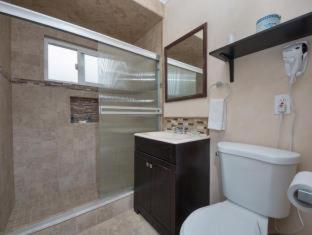 Nite Inn at Universal City - Walking Distance to Universal Studios Hollywood : photo 2 de la chambre room #5696412