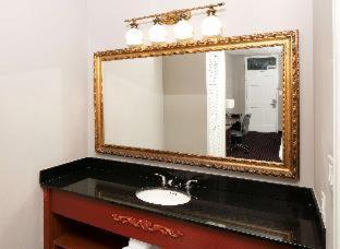 Maison Saint Charles : photo 2 de la chambre room #5686018