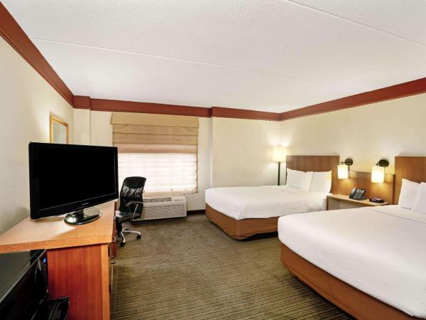 La Quinta by Wyndham Memphis Primacy Parkway : photo 1 de la chambre chambre double avec 2 lits doubles - accessible aux personnes à mobilité réduite